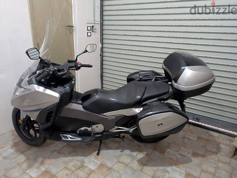 NC integra750s سكوتر هوندا انتيجرا 0