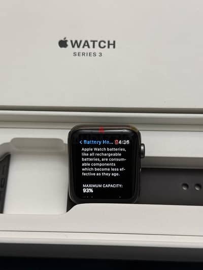 (حالة ممتازة) Apple Watch Series 3 Excellent Condition