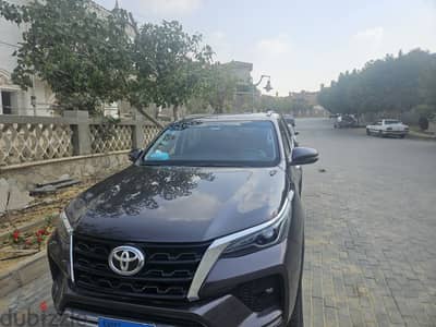 Toyota Fortuner 2022