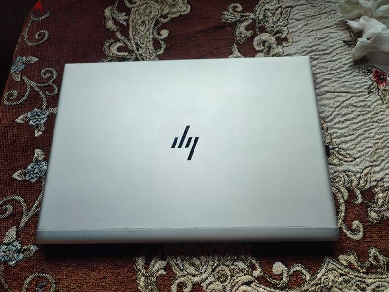 لاب HP 8