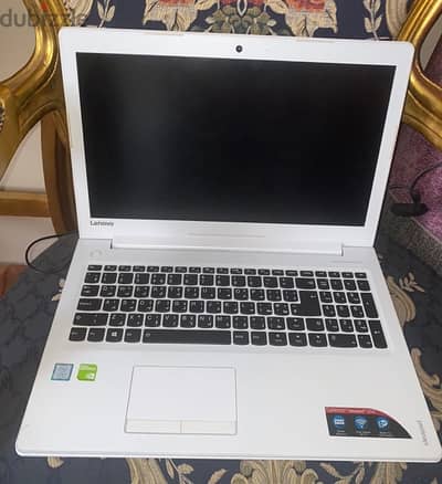 laptop بحالة ممتازة