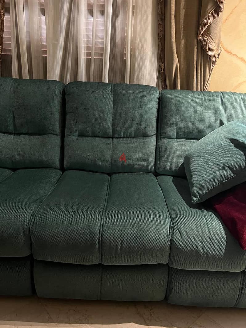 Large L-shape couch 1