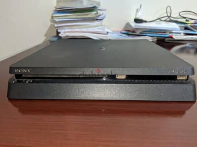 PS4 Slim 1tb كسر زيرو