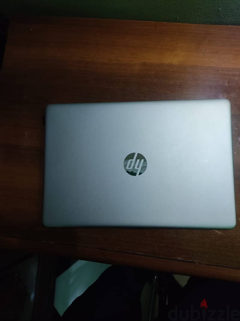 Laptop HP i5 11th gen h 512 SSD 8 ram 1