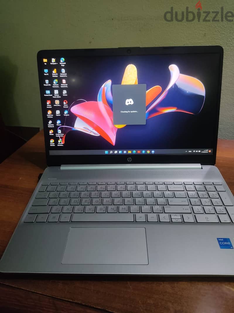 Laptop HP i5 11th gen h 512 SSD 8 ram 3