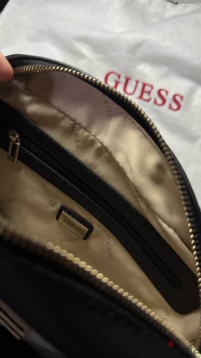 The Elegant GUESS Bag – Chic, Versatile, Unmissable!