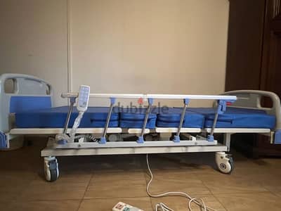 سرير طبي وملحقاته Medical bed