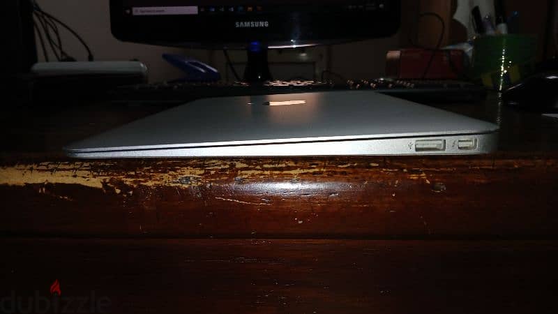 Macbook Air 11" Early 2015 7