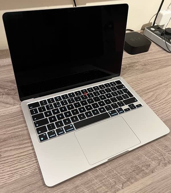 MacBook Air M3 with apple care, 16 RAM, 512 SSD 2