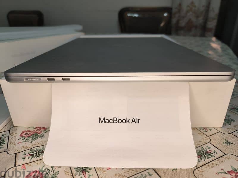 MacBook air M2 100% 15 INCH 9 C. C Arabic English A++ with all contents 5