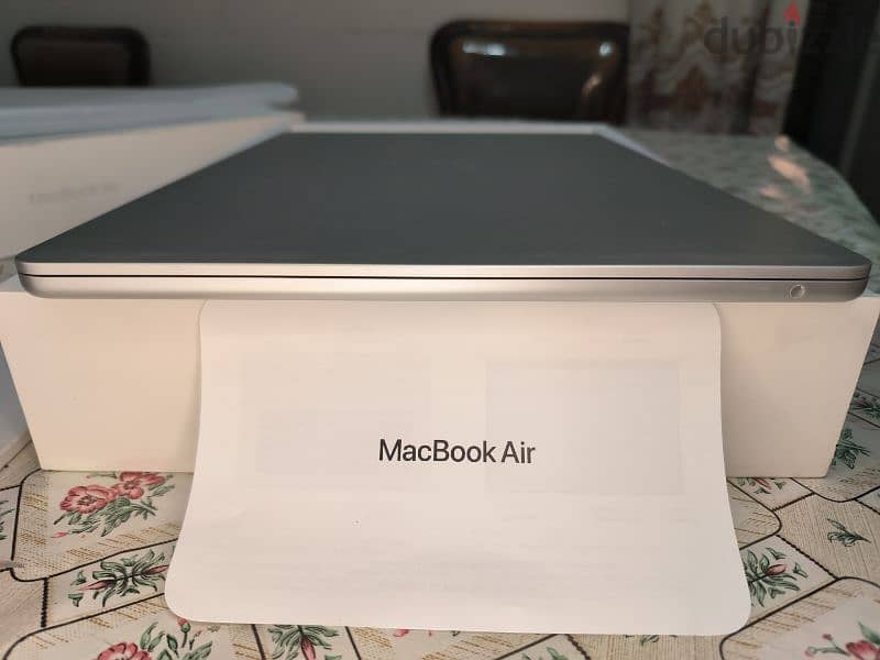 MacBook air M2 100% 15 INCH 9 C. C Arabic English A++ with all contents 6