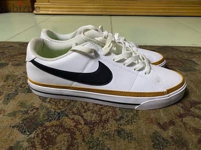 Nike court legacy - size 42