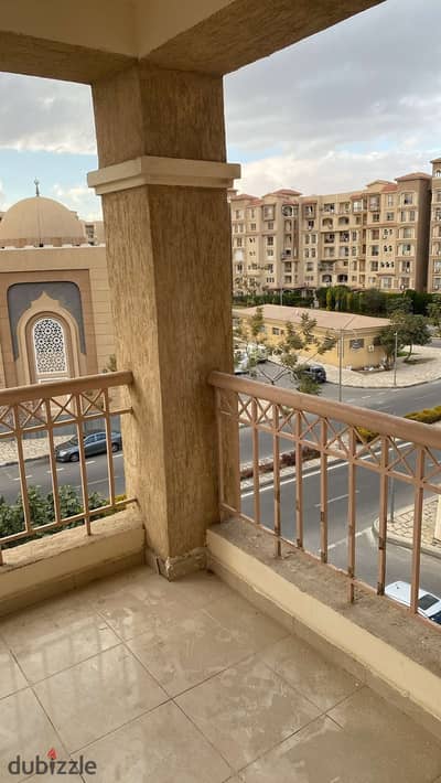 Opportunity for rent in Madinaty, a 107-meter apartment in B3, directly on the services, Bahri, a distinctive location and price