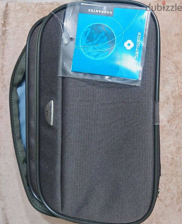 Samsonite travel pouch 0