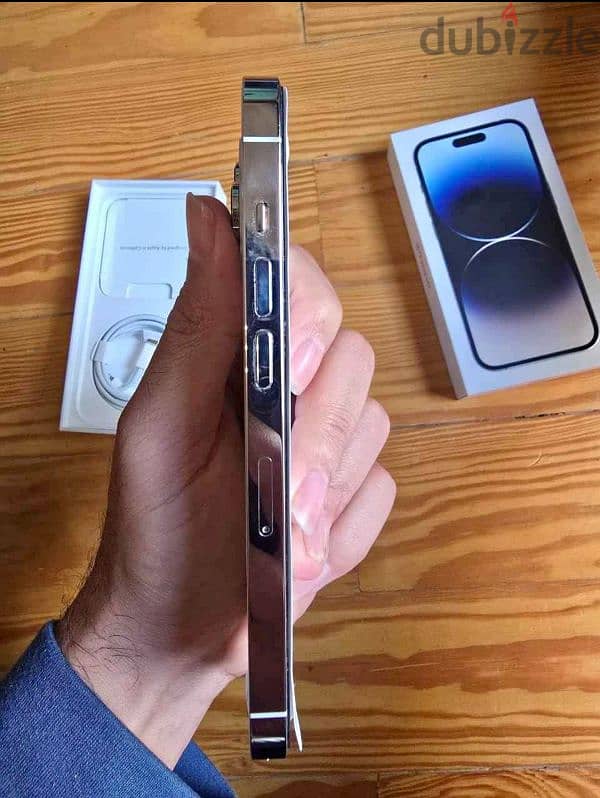 iphone 14 pro 256 خطين بالكرتونه 2