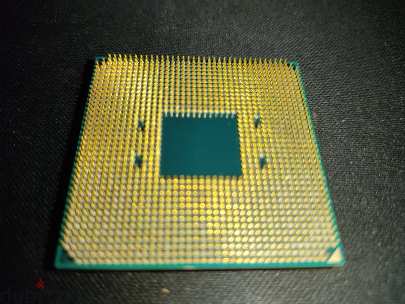 بروسيسور Ryzen 3 4300GE للبيع 1