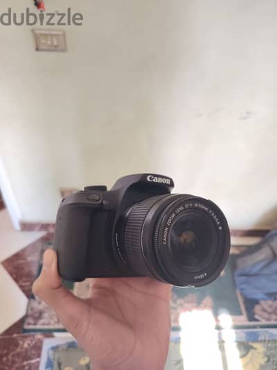 Camera Canon 2000D