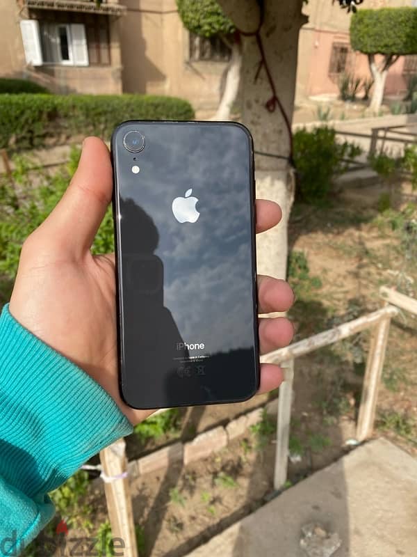 iphone Xr    64g 7