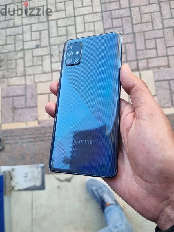 Samsung A71  كسر كسر زيرو بيلمع كان مركون للبدل او البيع 6