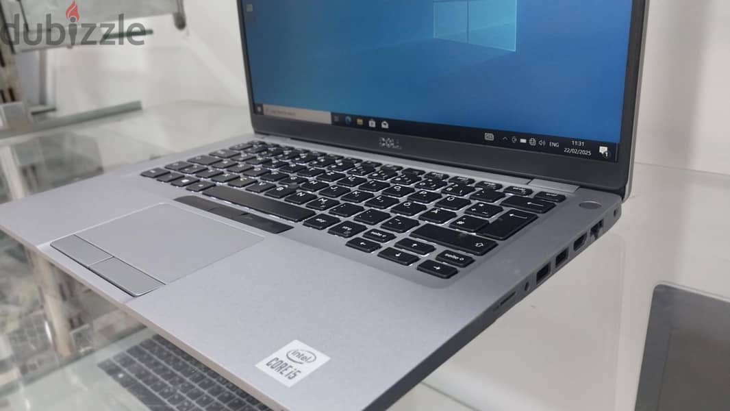 لو بتدور على لاب توب جيل عاشر سريع و قوي 16 جيجا رام يبقى Dell 5410 7