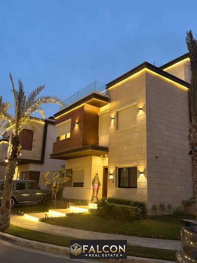 With a 5% down payment, own a villa in the Fifth Settlement Heart Compound, near Cairo Airport and minutes from 90th Street