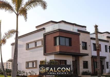 For sale in the Fifth Settlement, New Cairo, a townhouse next to Palm Hills and minutes away from the American University in New Cairo