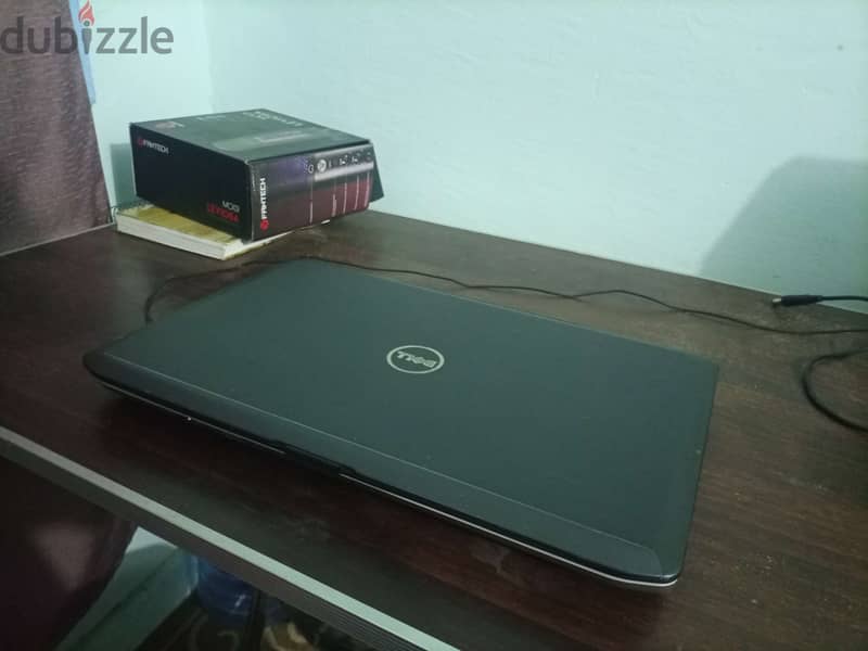 للبيع لابتوب Dell Latitude E5530 بحالة ممتازة 1