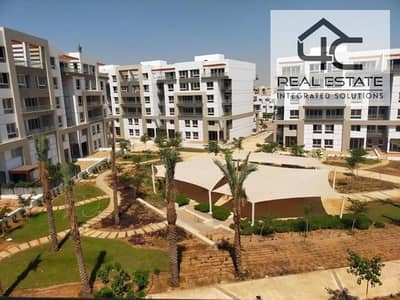 Apartment ground with garden 191m for sale in hyde park new cairo Prim location direct on pool , with the lowest down payment and installments.