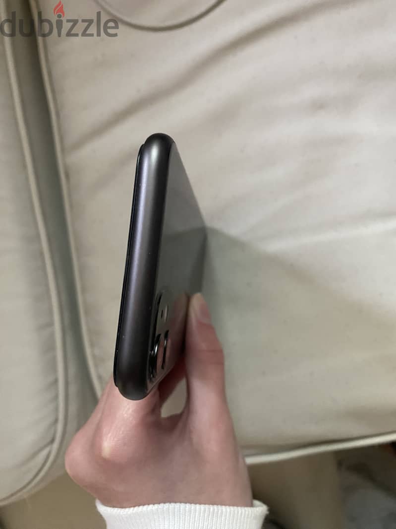 iPhone 11 128GB 3