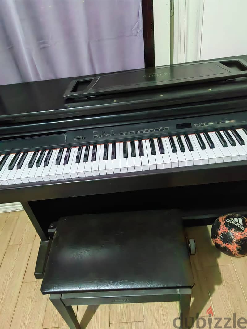 Yamaha calvinova electric piano 1