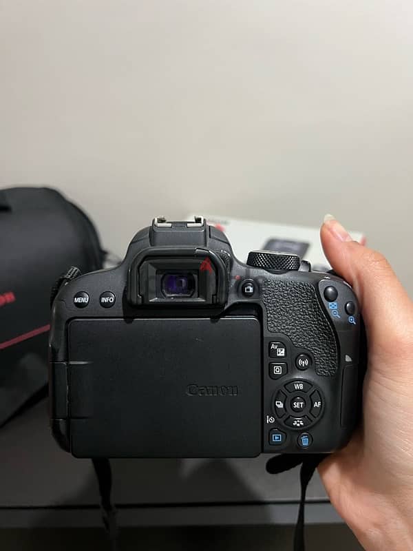 camera canon 800d 2