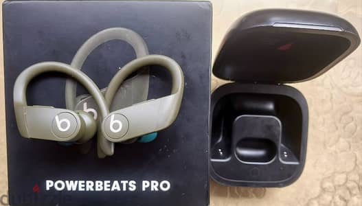 سماعة Beats Powerbeats Pro أصلية للبيع بربع سعرها جديدة حالة ممتازة