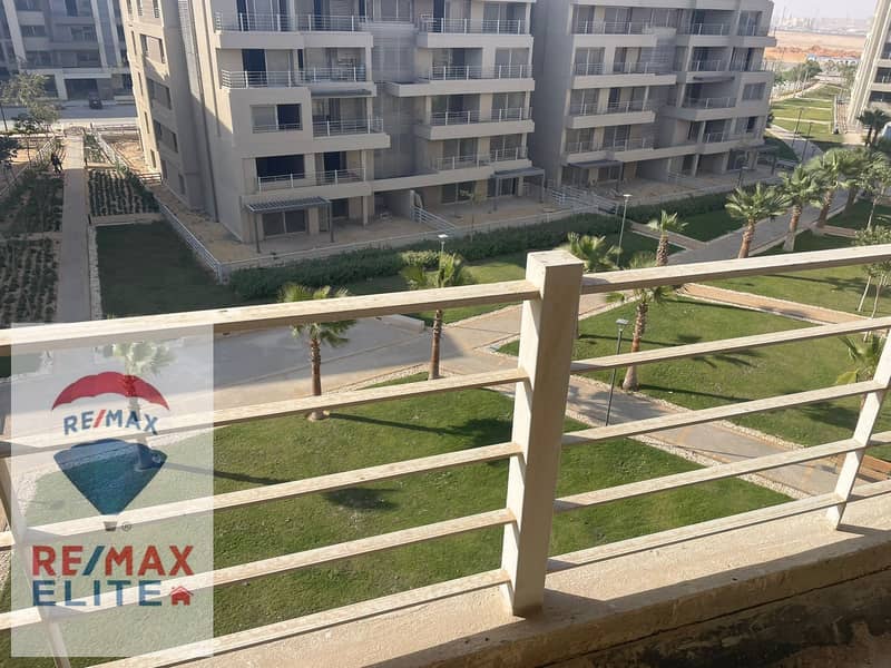 Apartment for sale with immediate delivery in Capital Gardens Open View 190M 0