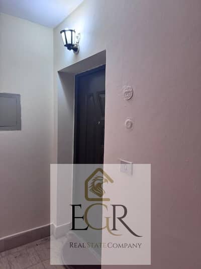 Apartment for sale in Rehab City, 3 rooms, 2 bathrooms, with air conditioning and kitchen