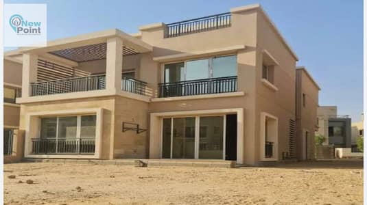 At a bargain price, own a 4-bedroom townhouse with Madinaty Misr, with a 10% down payment, in Taj City, minutes from the airport.