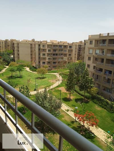 The last apartment for sale at the old price in Madinaty, 103 m, with a wide garden view, on the outskirts, with the lowest down payment and immediate