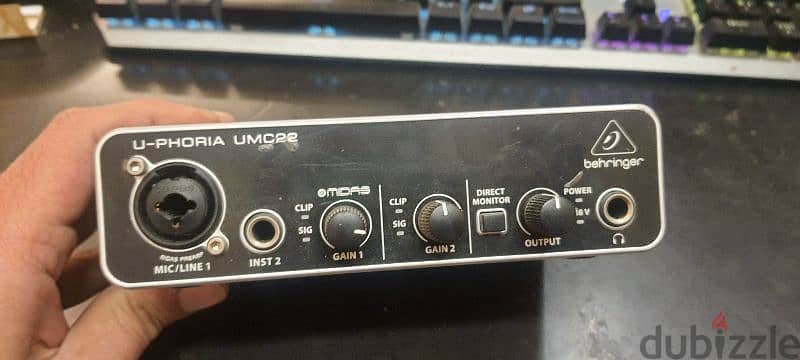 Behringer UMC22 0