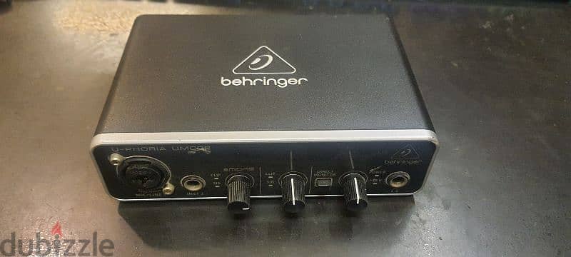 Behringer UMC22 2