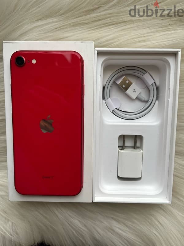 Iphone se2 red with box and charger from tradeline 0