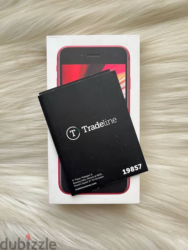 Iphone se2 red with box and charger from tradeline 5