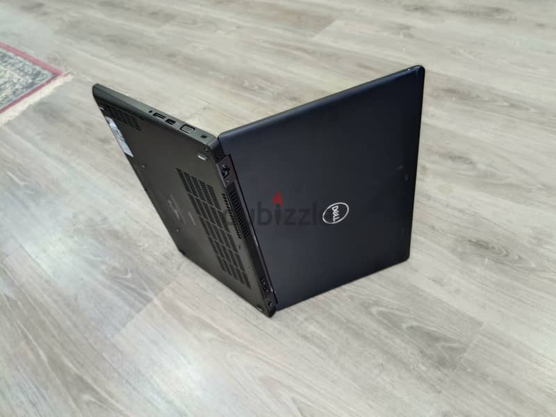 Dell 5580  i7-7820 HQ 2.90 GHz Ram 16 GB 256 SSD nvme Nvidia 2 GB 9