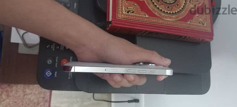 iphone 14 pro 256 خطين بالكرتونه 2