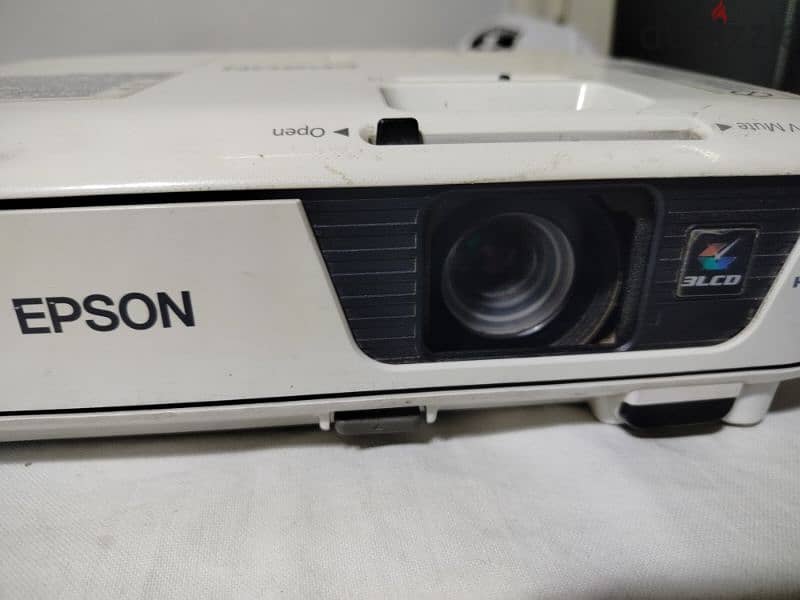 projector Epson 2