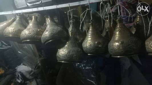 نجفه نحاس شغل يدوي قديم 18قطعه و2اديره