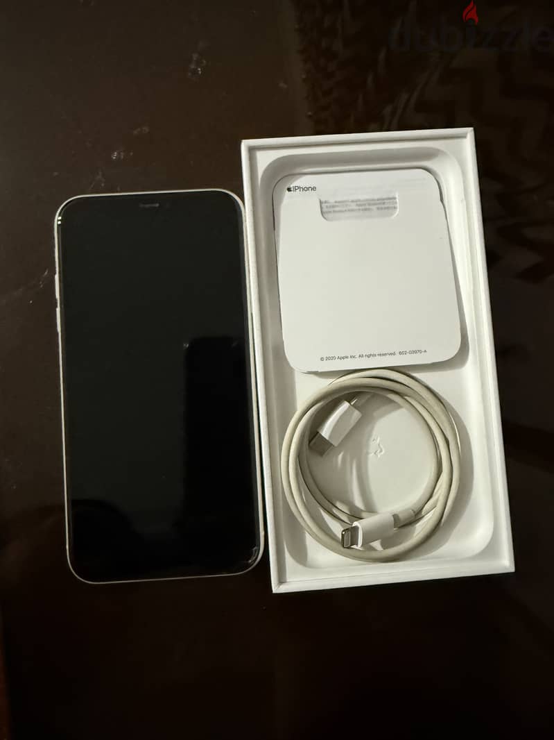 I phone 11 - used - white 2