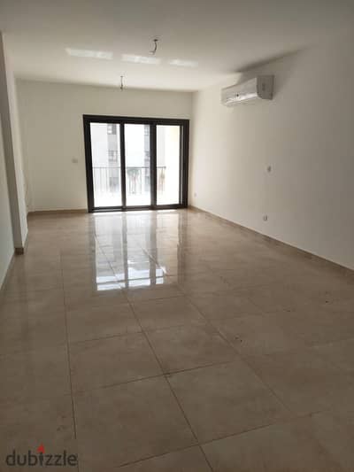 Semi furnished Apartment 3rooms for rent in Fifth Square Al-Marasem New Cairo