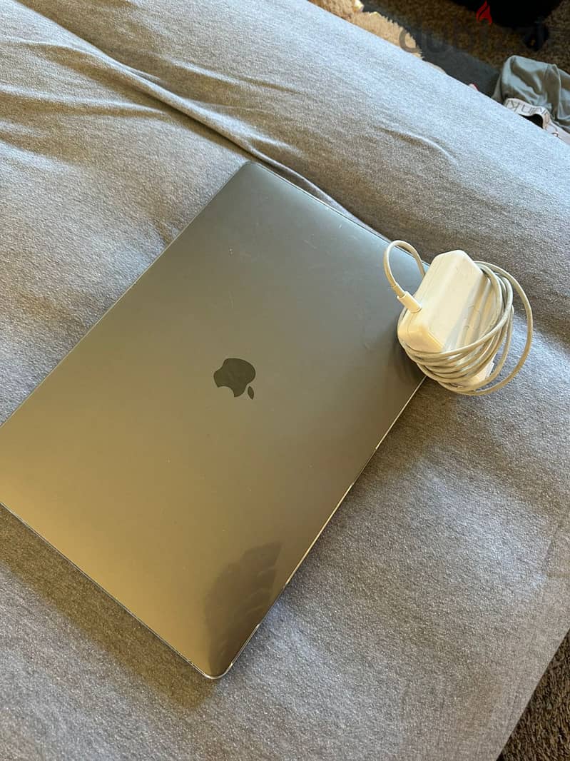 Apple MACbook Pro 2019 1