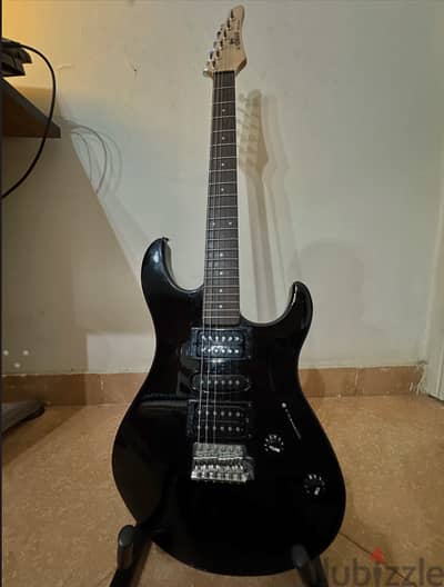 Yamaha ERG 121C Electric Guitar + Blackstar ID Core V3 20W Amp