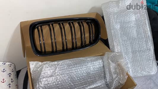 OEM black grill f30