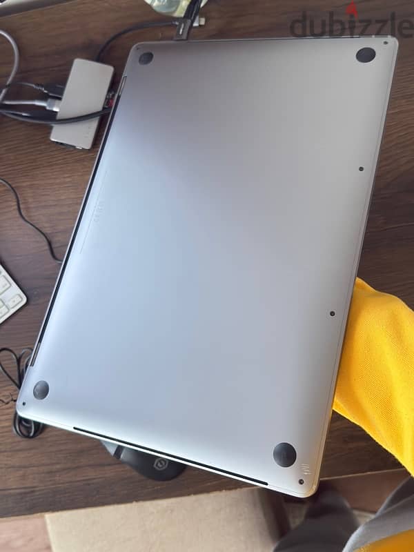 MacBook i9 2019 3